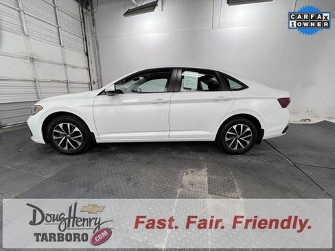 Used 2022 Volkswagen Jetta S image 5