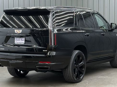 Used 2026 Cadillac Escalade Platinum Sport image 5