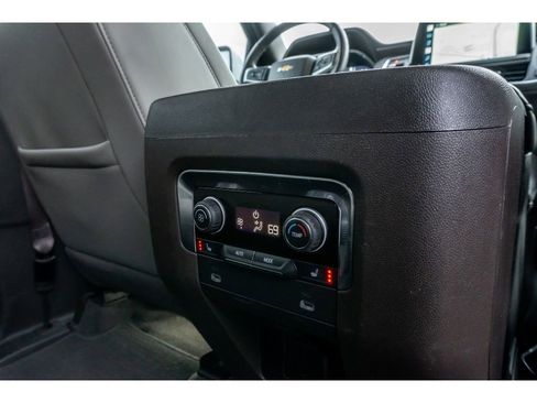 Used 2022 Chevrolet Tahoe LT w/ Luxury Package image 16