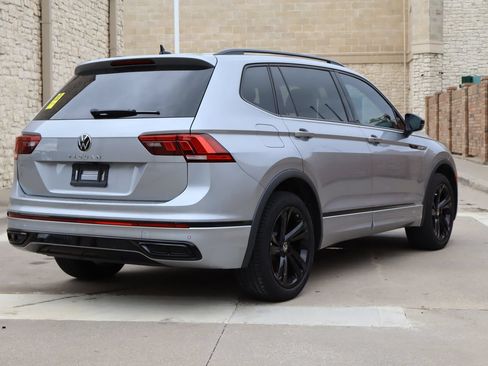 Used 2024 Volkswagen Tiguan SE R-Line w/ MDO Package, Three-Row FWD image 3