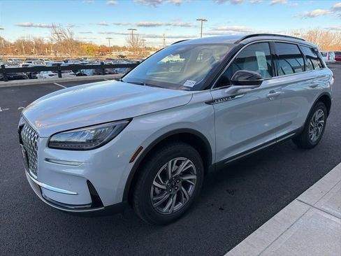 New 2026 Lincoln Corsair Premiere image 6