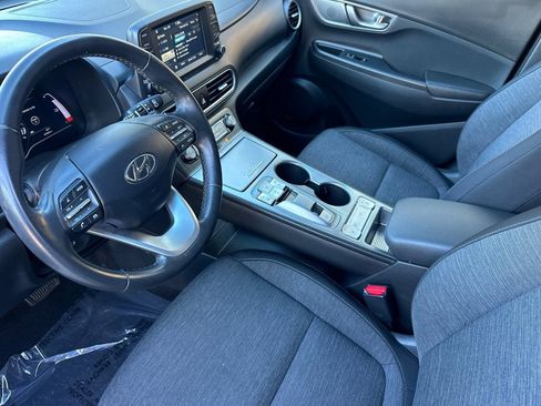 Used 2019 Hyundai Kona SEL image 4
