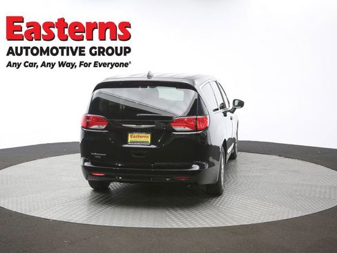 Used 2024 Chrysler Voyager LX image 36