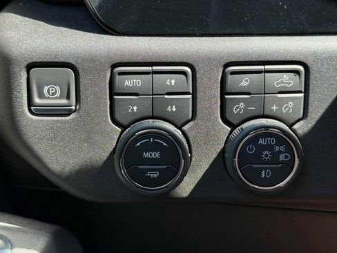 Certified 2025 Chevrolet Silverado 1500 LTZ image 12