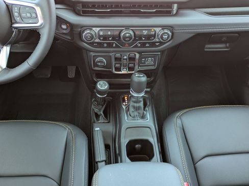 New 2025 Jeep Wrangler Sahara image 20