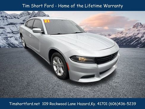 Used 2021 Dodge Charger SXT w/ Leather Interior Group image 4