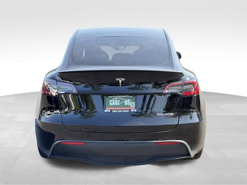 Used 2024 Tesla Model Y Performance AWD/4WD image 6