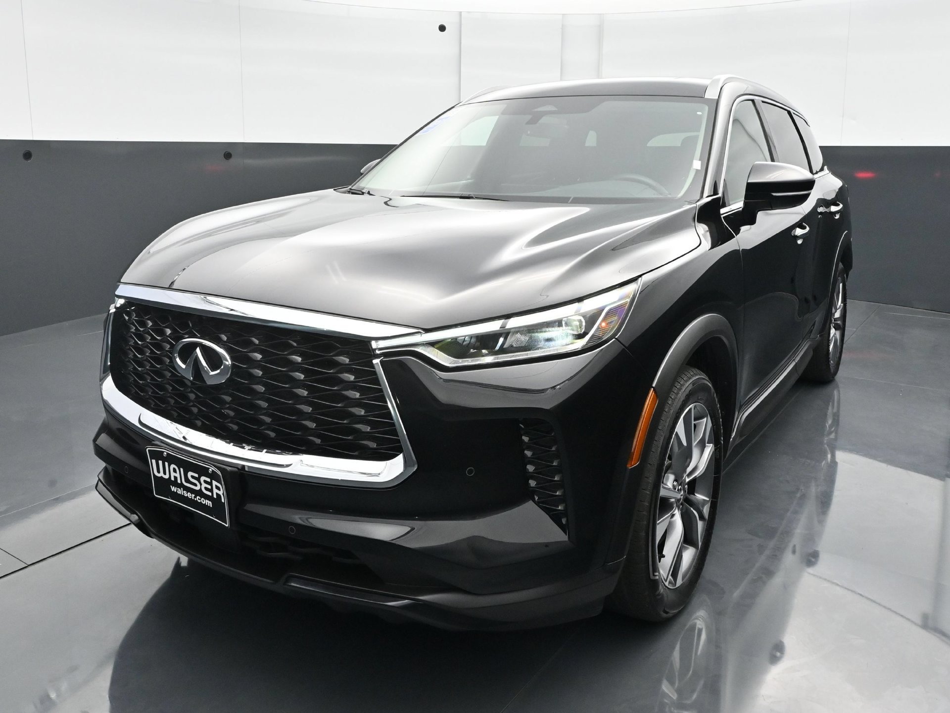 Used 2024 INFINITI QX60 Luxe AWD/4WD image 11
