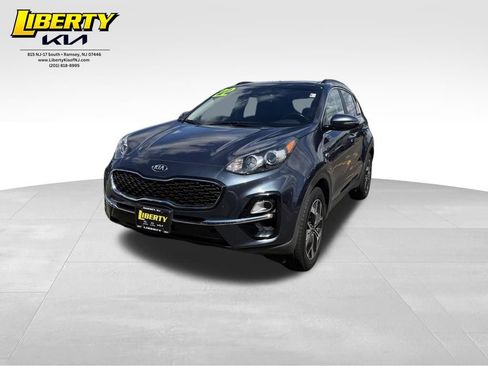 Used 2022 Kia Sportage EX AWD/4WD image 3