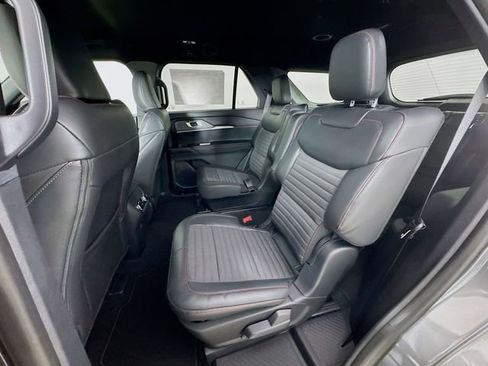 New 2026 Ford Explorer ST-Line image 24