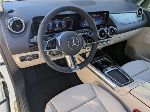 New 2026 Mercedes-Benz GLA 250 4MATIC image 3