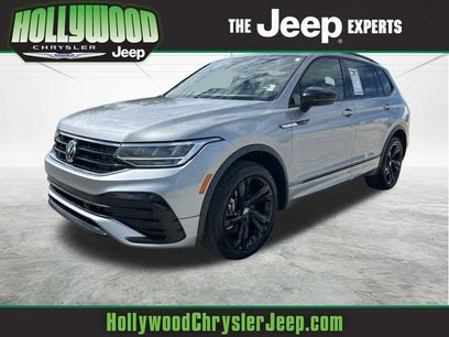 Used 2023 Volkswagen Tiguan SE R-Line