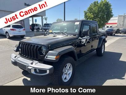 Used 2022 Jeep Gladiator Sport