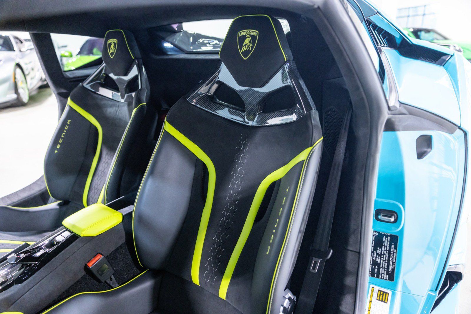 Used 2024 Lamborghini Huracan Tecnica RWD image 38