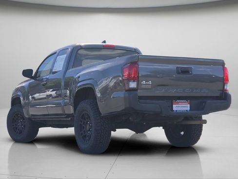 Used 2021 Toyota Tacoma SR AWD/4WD image 20