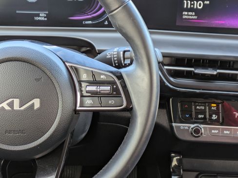 Certified 2025 Kia Seltos S image 23