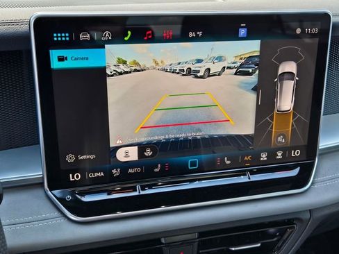 New 2026 Volkswagen Tiguan SE R-Line FWD image 17