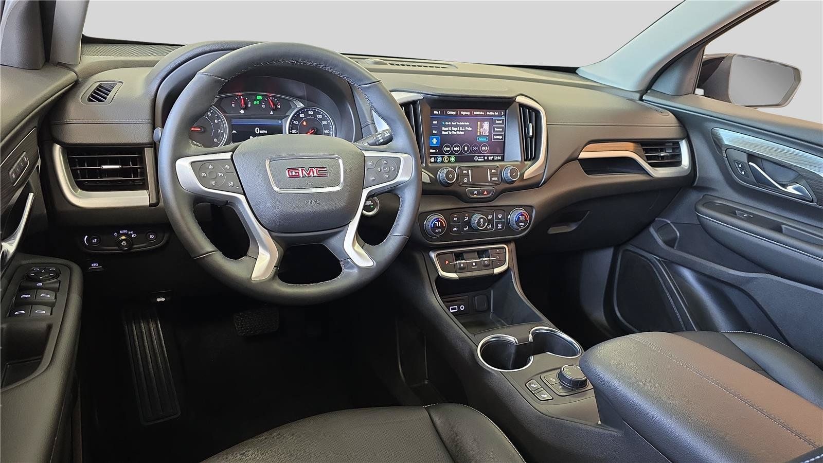 Used 2024 GMC Terrain SLT w/ Elevation Edition AWD/4WD image 20