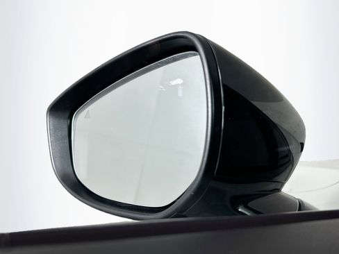 Used 2025 MAZDA CX-50 2.5 Hybrid w/ Premium Plus Pkg image 16