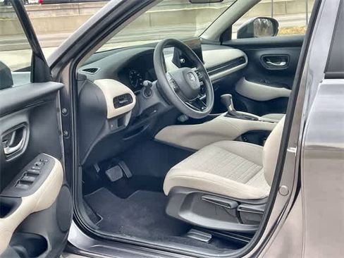 Used 2026 Honda HR-V LX image 3