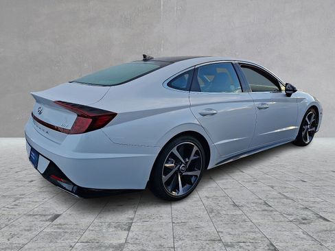Used 2022 Hyundai Sonata SEL Plus image 11