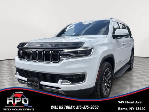 Used 2022 Jeep Wagoneer Series III AWD/4WD image 1