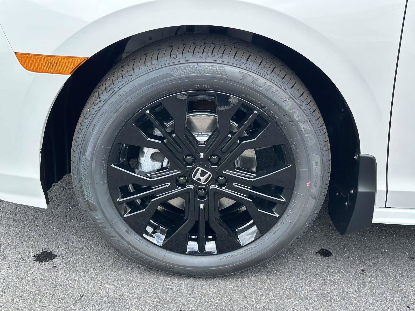New 2026 Honda Odyssey Sport-L image 32