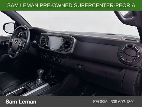 Used 2023 Toyota Tacoma TRD Off-Road w/ TRD Premium Off Road Package AWD/4WD image 29