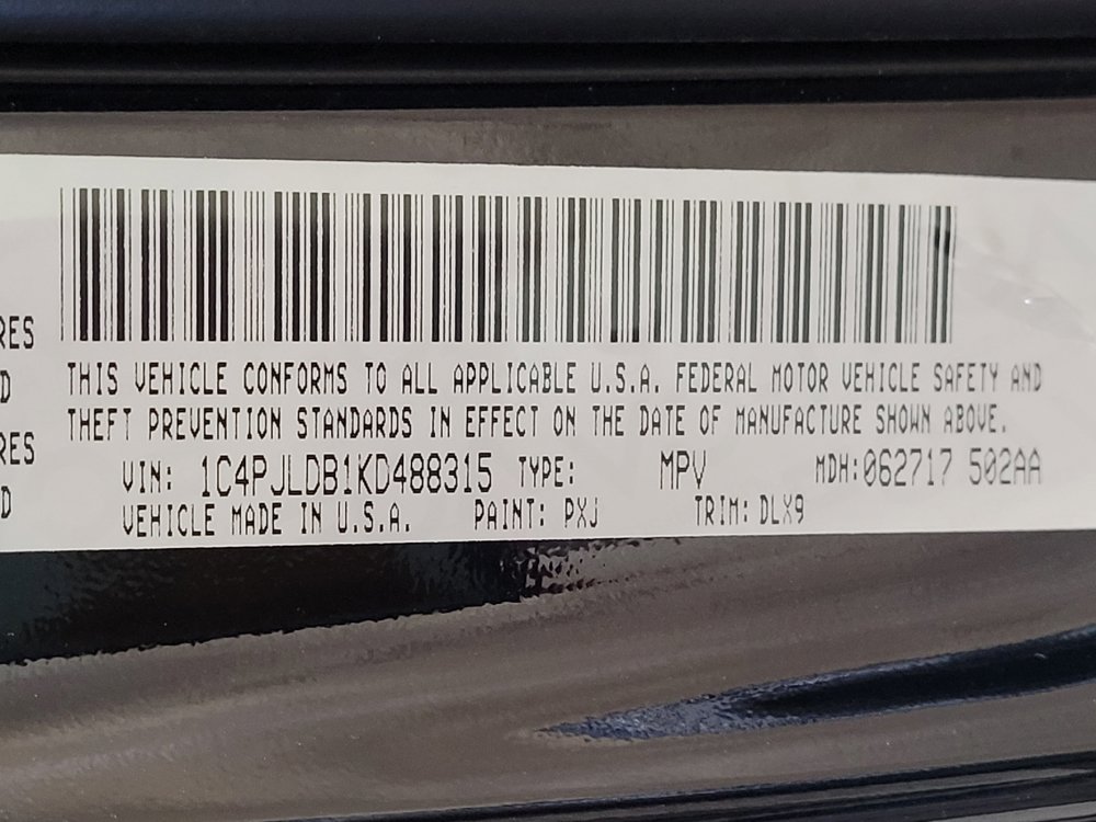 Used 2019 Jeep Cherokee Limited FWD image 33