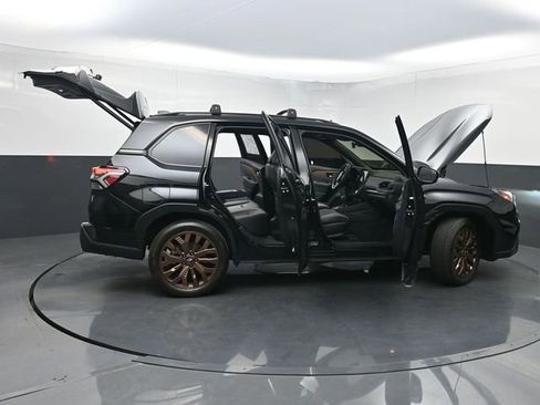 Used 2025 Subaru Forester Sport image 36