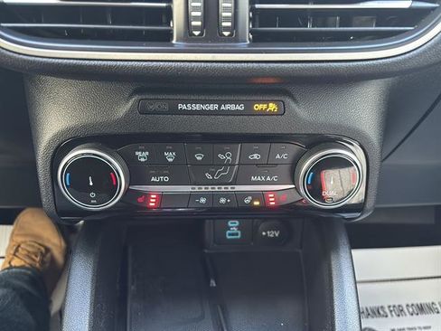 Certified 2022 Ford Escape SEL w/ SEL Stealth AWD Package image 24