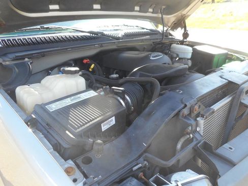Used 2003 GMC Sierra 1500 SLT w/ SLT Preferred Equipment Group AWD/4WD image 10