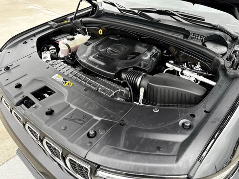 Used 2022 Jeep Grand Cherokee Overland image 35