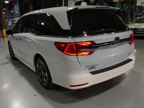 Used 2023 Honda Odyssey Elite image 10