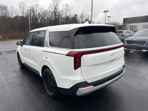 New 2026 Kia Carnival FWD image 4