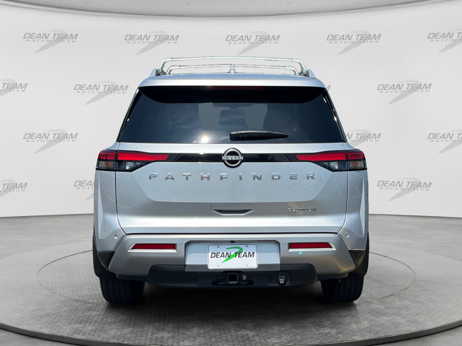 Used 2025 Nissan Pathfinder Platinum w/ Cargo Package FWD image 7