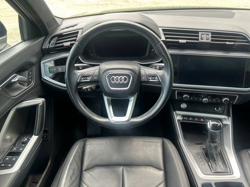 Used 2020 Audi Q3 2.0T Premium Plus w/ Premium Plus Package AWD/4WD image 18