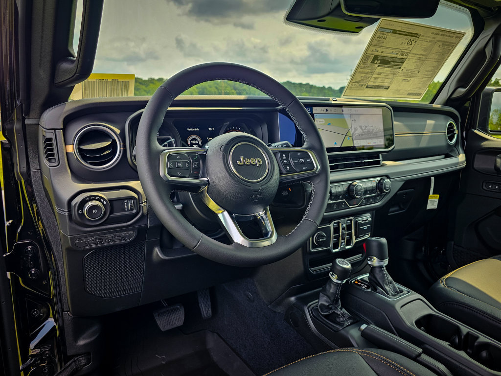 New 2026 Jeep Wrangler Unlimited Sahara AWD/4WD image 12