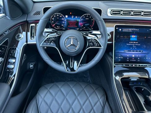 Used 2024 Mercedes-Benz S 580 4MATIC Sedan image 16
