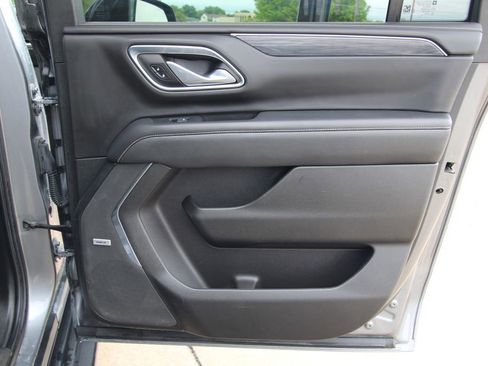 Used 2021 GMC Yukon XL SLT AWD/4WD image 42