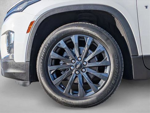 Certified 2023 Chevrolet Traverse RS image 24