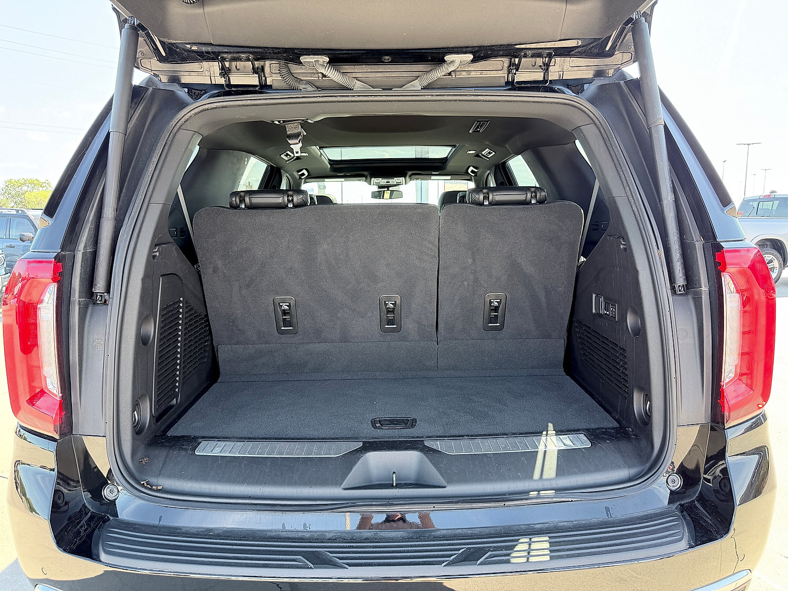 Used 2024 GMC Yukon Denali AWD/4WD image 20