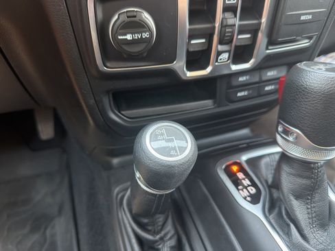 Used 2020 Jeep Wrangler Unlimited Sport S AWD/4WD image 34