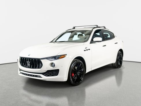 Used 2023 Maserati Levante GT AWD/4WD image 18