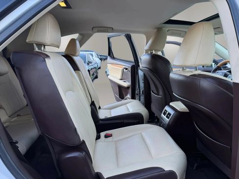Used 2019 Lexus RX 450hL Premium w/ Premium Package AWD/4WD image 18