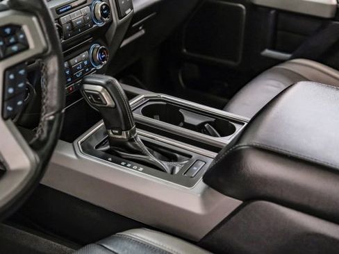 Used 2018 Ford F150 Raptor w/ Equipment Group 802A Luxury image 23