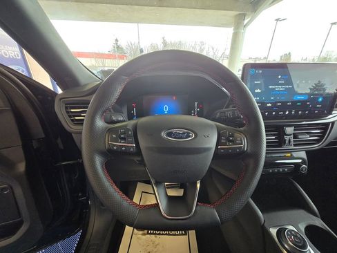 Used 2023 Ford Escape ST-Line w/ Tech Pack #1 image 13