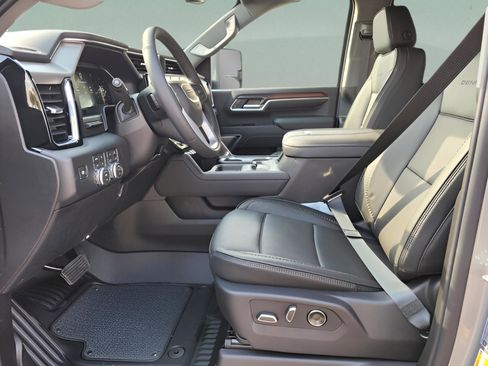 New 2026 GMC Sierra 3500 Denali w/ Denali Reserve Package image 19