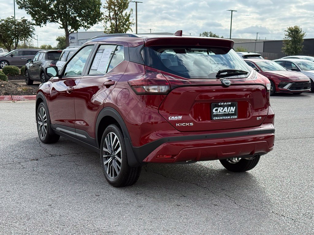 Used 2024 Nissan Kicks SR w/ SR Premium Package FWD image 5
