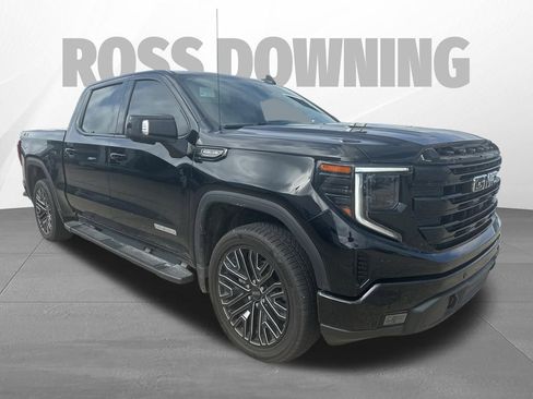 Used 2024 GMC Sierra 1500 Elevation w/ Elevation Premium Package image 3